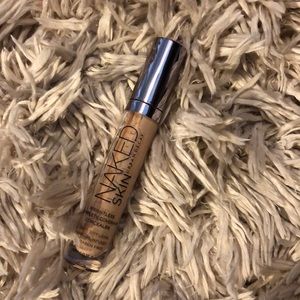 URBAN DECAY NAKED SKIN CONCEALER